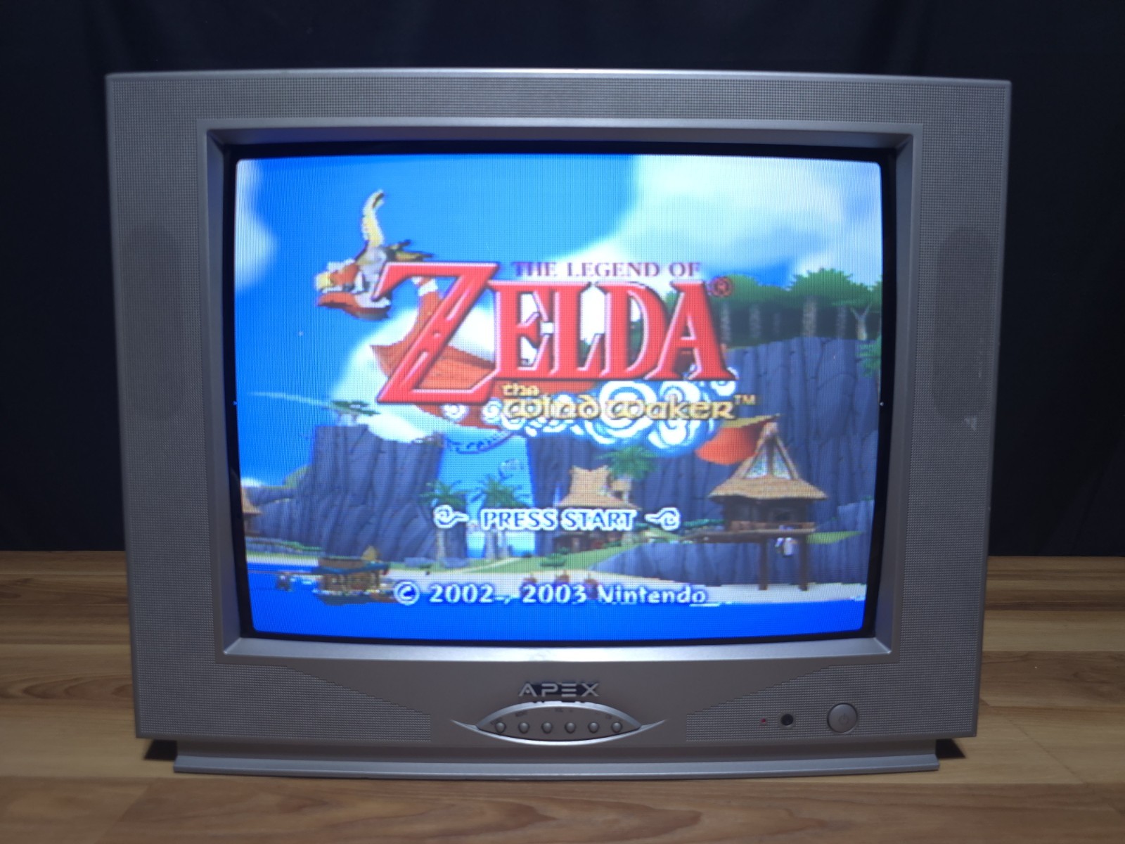 Apex 20" AT2008 AV Color Curved CRT TV