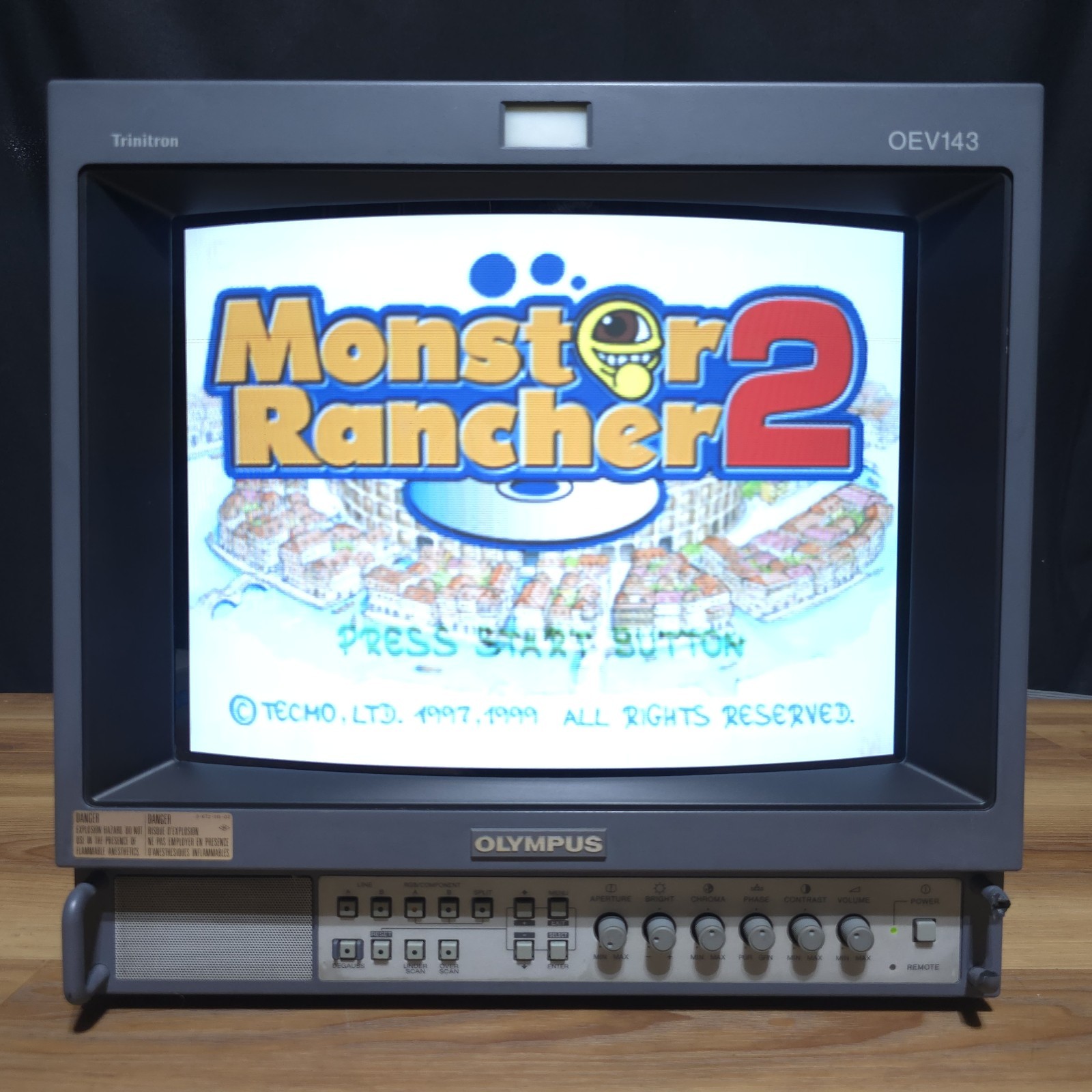 Olympus 13" OEV143 Sony Trinitron PVM RGB Component CRT Monitor
